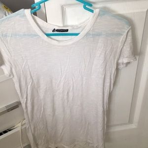 White tee-shirt